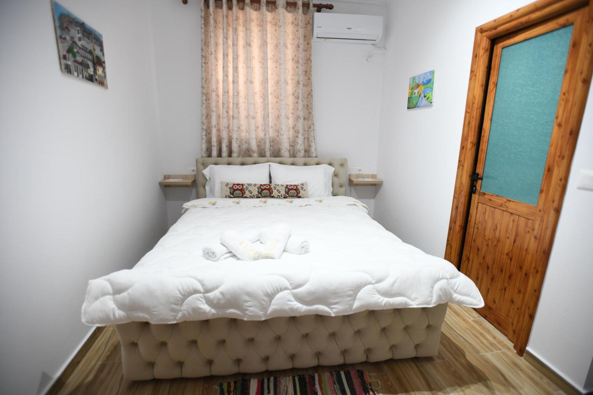 Guest House Luli Berat Bagian luar foto
